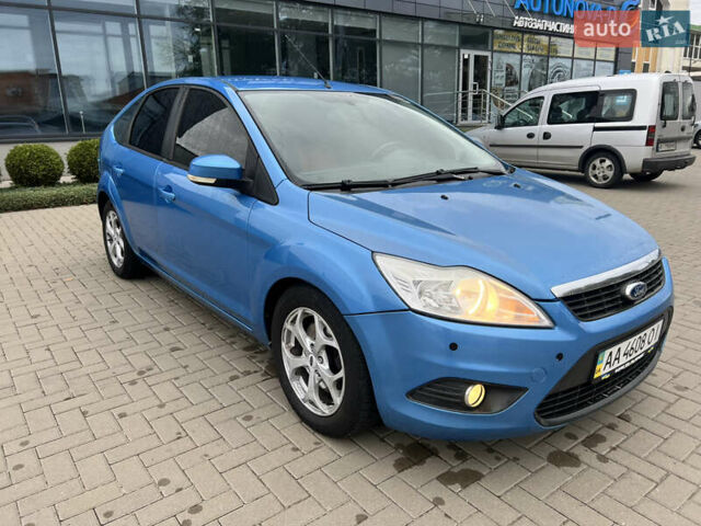 Синій Форд Фокус, об'ємом двигуна 2 л та пробігом 208 тис. км за 6800 $, фото 1 на Automoto.ua