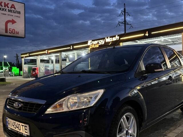 Синій Форд Фокус, об'ємом двигуна 1.4 л та пробігом 302 тис. км за 5500 $, фото 1 на Automoto.ua