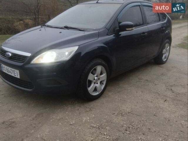 Синий Форд Фокус, объемом двигателя 1.4 л и пробегом 240 тыс. км за 4555 $, фото 1 на Automoto.ua