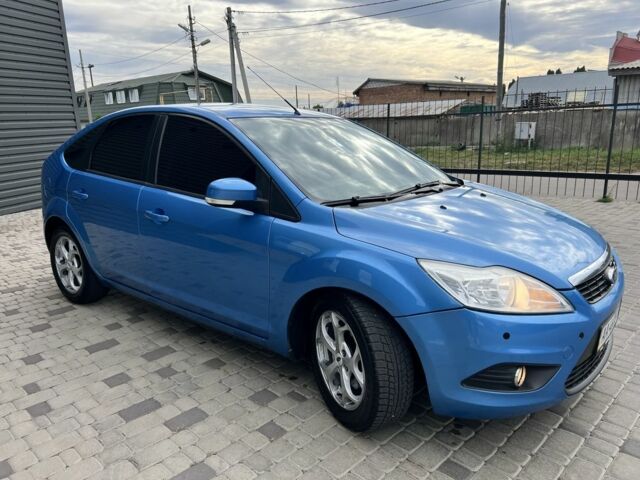 Синий Форд Фокус, объемом двигателя 2 л и пробегом 207 тыс. км за 6400 $, фото 1 на Automoto.ua