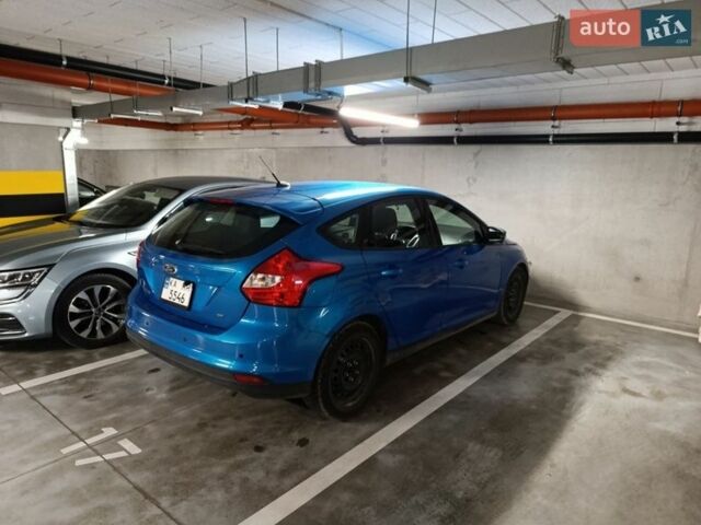 Синій Форд Фокус, об'ємом двигуна 2 л та пробігом 165 тис. км за 6500 $, фото 1 на Automoto.ua