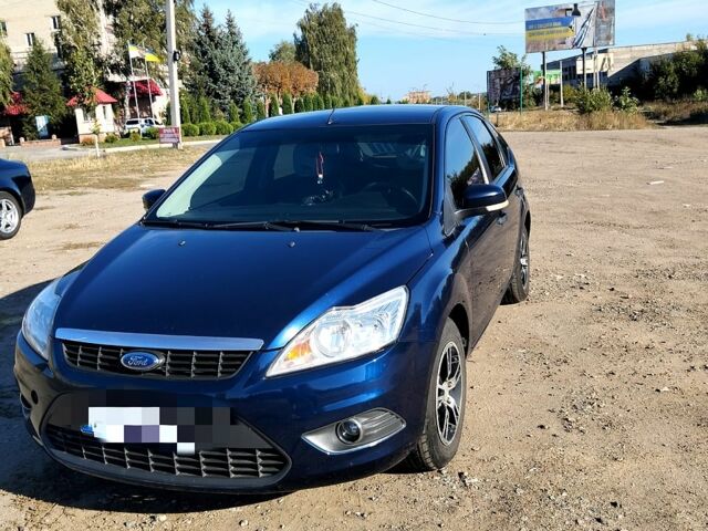 Синий Форд Фокус, объемом двигателя 1.5 л и пробегом 185 тыс. км за 6000 $, фото 1 на Automoto.ua