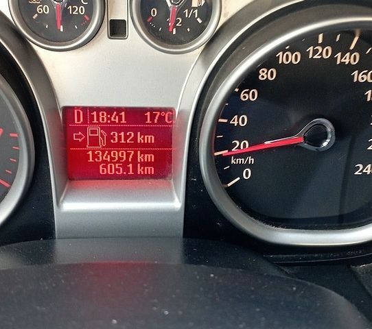 Синій Форд Фокус, об'ємом двигуна 1.6 л та пробігом 135 тис. км за 5700 $, фото 1 на Automoto.ua