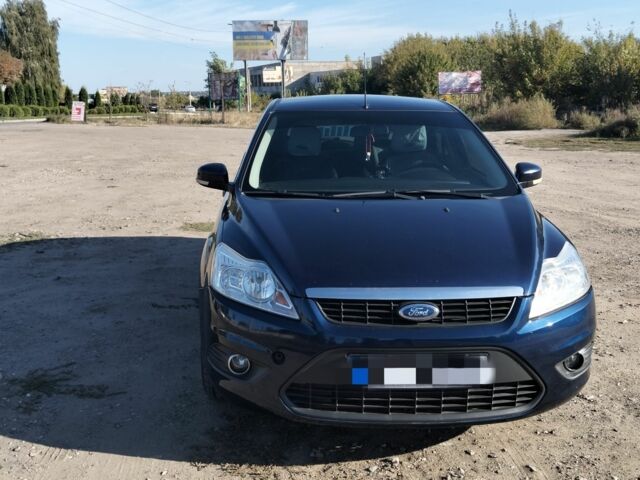 Синий Форд Фокус, объемом двигателя 0 л и пробегом 183 тыс. км за 6000 $, фото 1 на Automoto.ua
