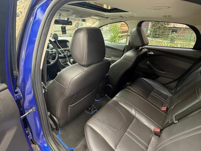 Синій Форд Фокус, об'ємом двигуна 2 л та пробігом 206 тис. км за 7200 $, фото 1 на Automoto.ua