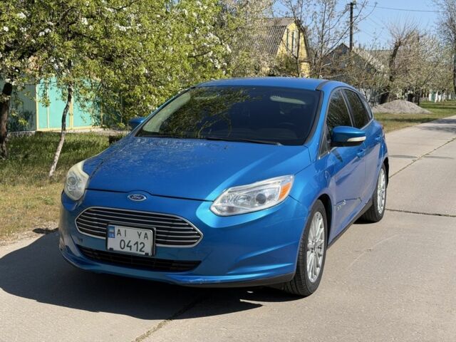 Синий Форд Фокус, объемом двигателя 0 л и пробегом 131 тыс. км за 6500 $, фото 1 на Automoto.ua