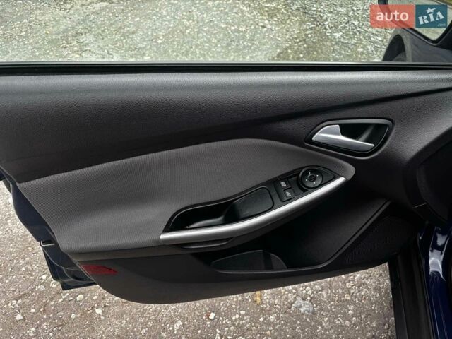Синий Форд Фокус, объемом двигателя 1 л и пробегом 97 тыс. км за 5999 $, фото 1 на Automoto.ua