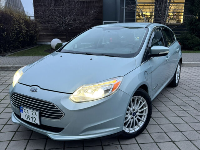 Синий Форд Фокус, объемом двигателя 0 л и пробегом 194 тыс. км за 7200 $, фото 1 на Automoto.ua