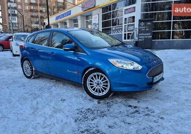 Синій Форд Фокус, об'ємом двигуна 0 л та пробігом 113 тис. км за 6999 $, фото 1 на Automoto.ua