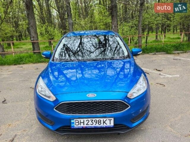 Синий Форд Фокус, объемом двигателя 2 л и пробегом 102 тыс. км за 8500 $, фото 1 на Automoto.ua