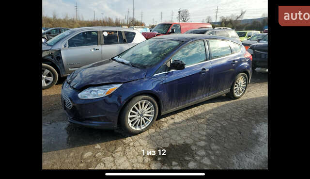 Синий Форд Фокус, объемом двигателя 0 л и пробегом 87 тыс. км за 10400 $, фото 1 на Automoto.ua