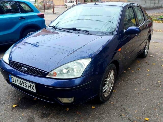 Синий Форд Фокус, объемом двигателя 1.8 л и пробегом 220 тыс. км за 3600 $, фото 1 на Automoto.ua