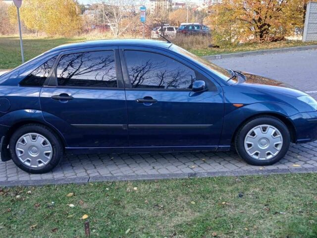 Синий Форд Фокус, объемом двигателя 1.8 л и пробегом 334 тыс. км за 2500 $, фото 1 на Automoto.ua