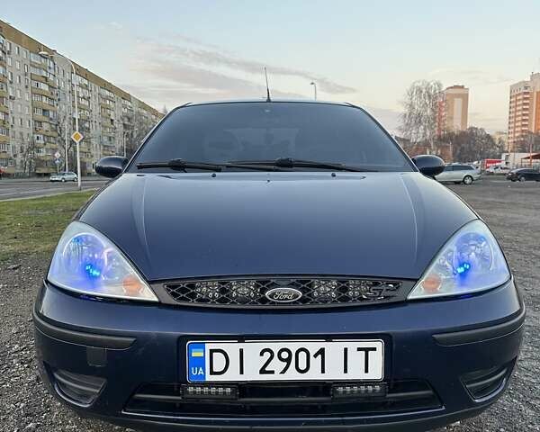 Синий Форд Фокус, объемом двигателя 1.6 л и пробегом 304 тыс. км за 2900 $, фото 1 на Automoto.ua