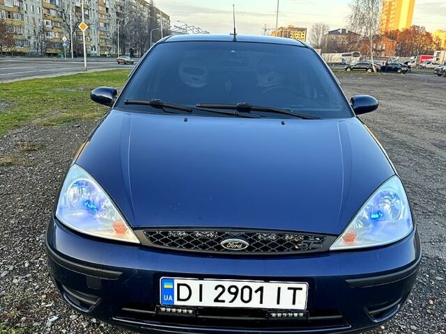 Синій Форд Фокус, об'ємом двигуна 1.6 л та пробігом 304 тис. км за 3000 $, фото 1 на Automoto.ua