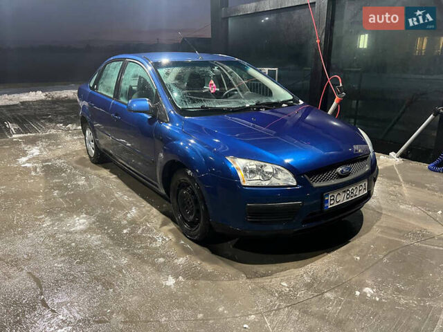 Синій Форд Фокус, об'ємом двигуна 1.6 л та пробігом 120 тис. км за 3300 $, фото 1 на Automoto.ua