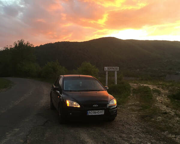 Синий Форд Фокус, объемом двигателя 1.6 л и пробегом 185 тыс. км за 5200 $, фото 1 на Automoto.ua