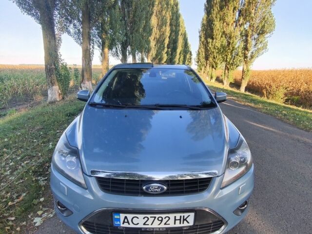 Синій Форд Фокус, об'ємом двигуна 2 л та пробігом 232 тис. км за 6400 $, фото 1 на Automoto.ua