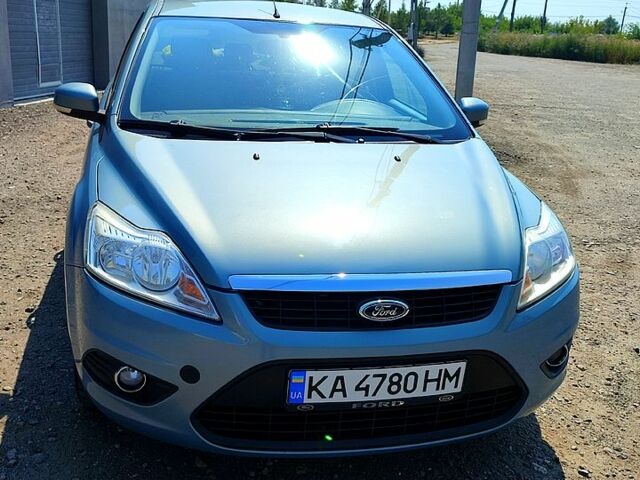 Синий Форд Фокус, объемом двигателя 1.6 л и пробегом 192 тыс. км за 5300 $, фото 1 на Automoto.ua