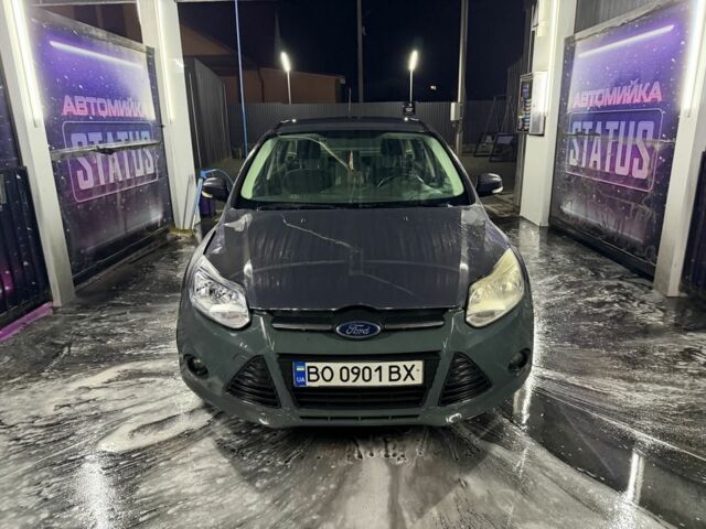 Синий Форд Фокус, объемом двигателя 1.6 л и пробегом 250 тыс. км за 3300 $, фото 1 на Automoto.ua