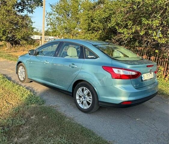 Синий Форд Фокус, объемом двигателя 2 л и пробегом 177 тыс. км за 6000 $, фото 1 на Automoto.ua