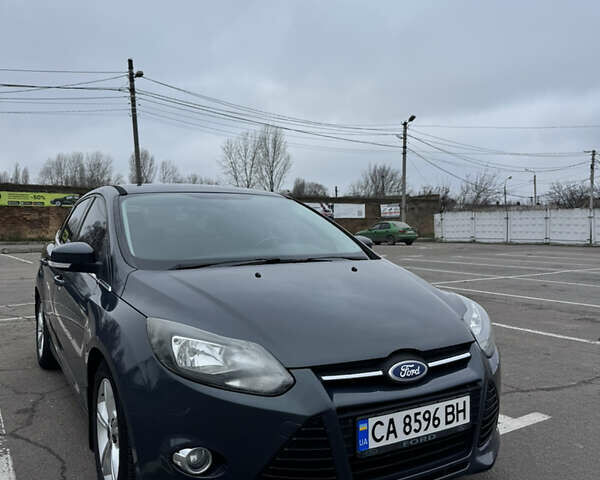 Синій Форд Фокус, об'ємом двигуна 1 л та пробігом 137 тис. км за 5800 $, фото 1 на Automoto.ua