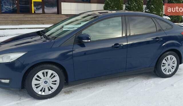 Синий Форд Фокус, объемом двигателя 1 л и пробегом 199 тыс. км за 6500 $, фото 1 на Automoto.ua