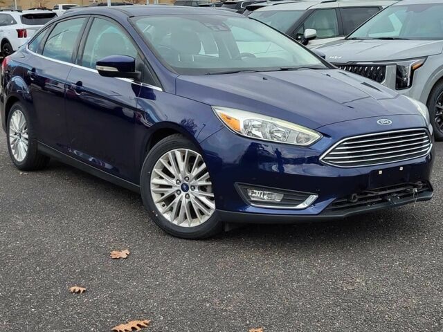 Синий Форд Фокус, объемом двигателя 2 л и пробегом 67 тыс. км за 1800 $, фото 1 на Automoto.ua