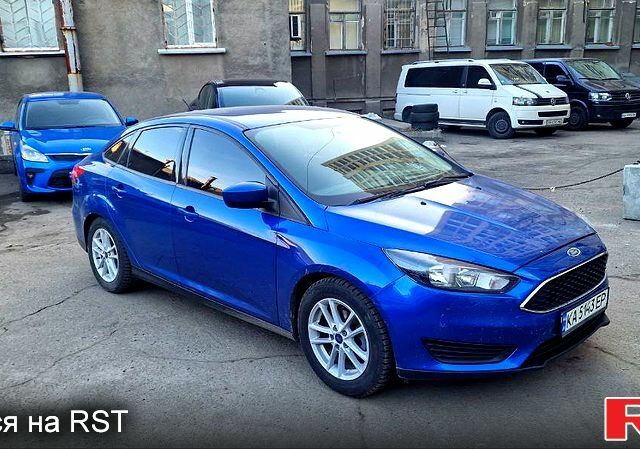 Синий Форд Фокус, объемом двигателя 2 л и пробегом 140 тыс. км за 8500 $, фото 1 на Automoto.ua