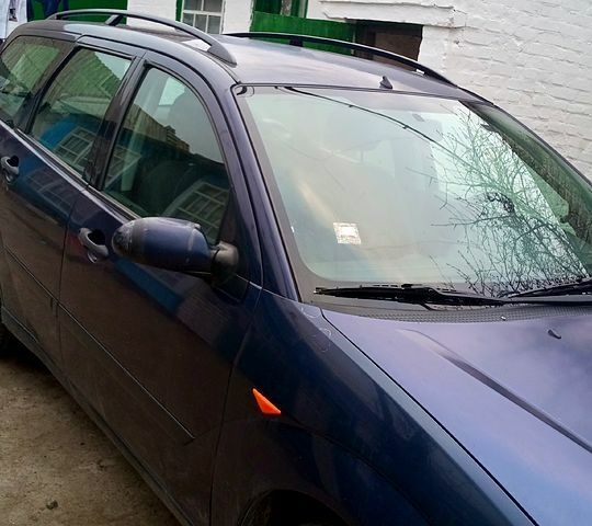 Синій Форд Фокус, об'ємом двигуна 1.8 л та пробігом 380 тис. км за 1300 $, фото 1 на Automoto.ua