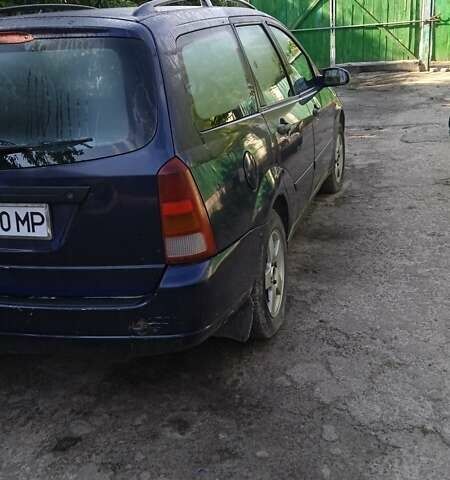 Синій Форд Фокус, об'ємом двигуна 1.8 л та пробігом 301 тис. км за 2900 $, фото 1 на Automoto.ua