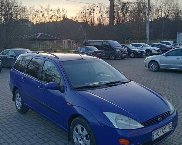 Синій Форд Фокус, об'ємом двигуна 1.8 л та пробігом 370 тис. км за 3000 $, фото 1 на Automoto.ua