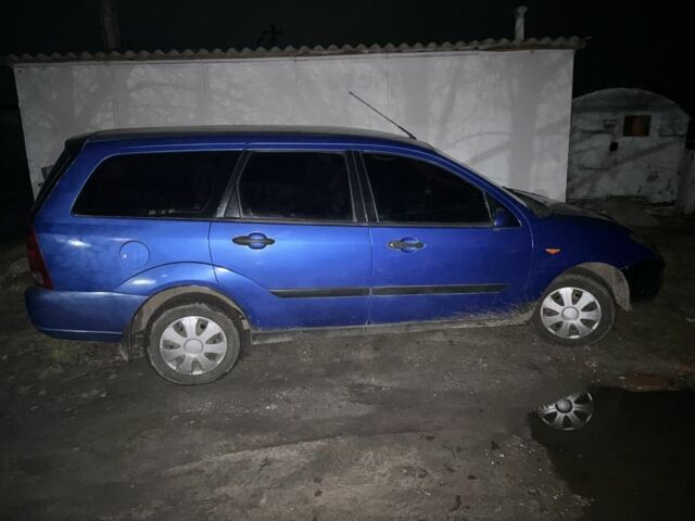 Синий Форд Фокус, объемом двигателя 1.8 л и пробегом 300 тыс. км за 550 $, фото 1 на Automoto.ua