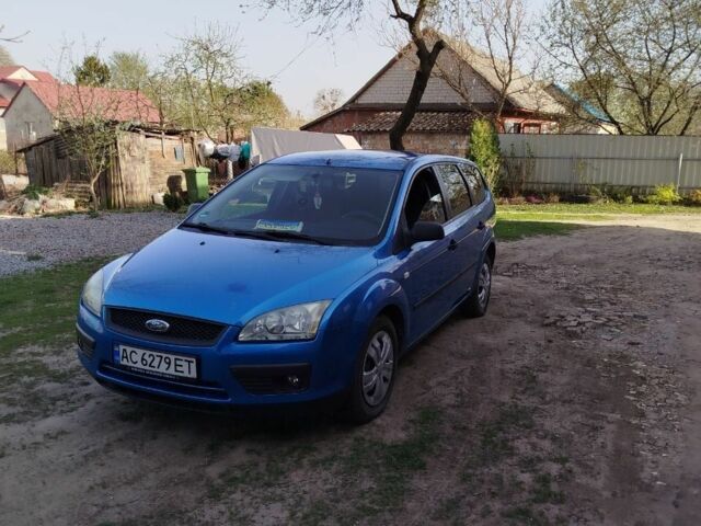 Синий Форд Фокус, объемом двигателя 1.6 л и пробегом 267 тыс. км за 3700 $, фото 1 на Automoto.ua