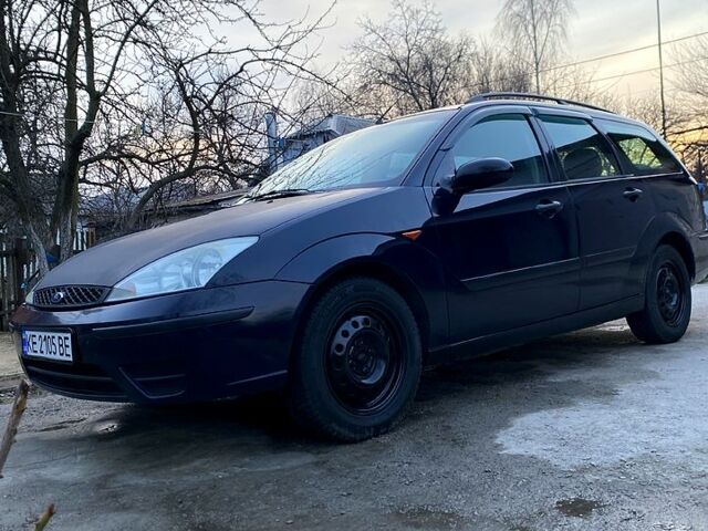 Синий Форд Фокус, объемом двигателя 1.8 л и пробегом 400 тыс. км за 3000 $, фото 1 на Automoto.ua