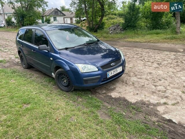 Синій Форд Фокус, об'ємом двигуна 1.56 л та пробігом 345 тис. км за 3900 $, фото 1 на Automoto.ua