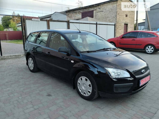 Синий Форд Фокус, объемом двигателя 1.6 л и пробегом 146 тыс. км за 4200 $, фото 1 на Automoto.ua