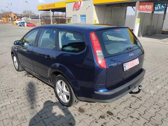 Синий Форд Фокус, объемом двигателя 1.6 л и пробегом 256 тыс. км за 3850 $, фото 1 на Automoto.ua