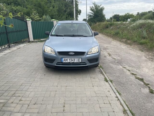 Синій Форд Фокус, об'ємом двигуна 1.4 л та пробігом 105 тис. км за 5419 $, фото 1 на Automoto.ua