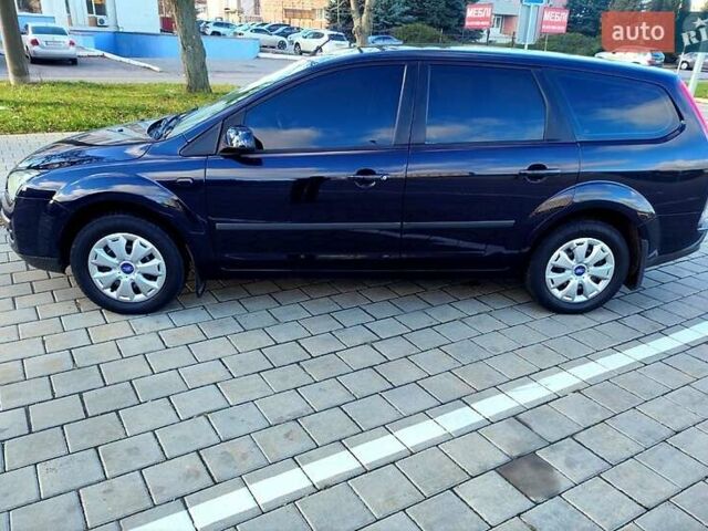 Синій Форд Фокус, об'ємом двигуна 1.6 л та пробігом 253 тис. км за 4700 $, фото 1 на Automoto.ua