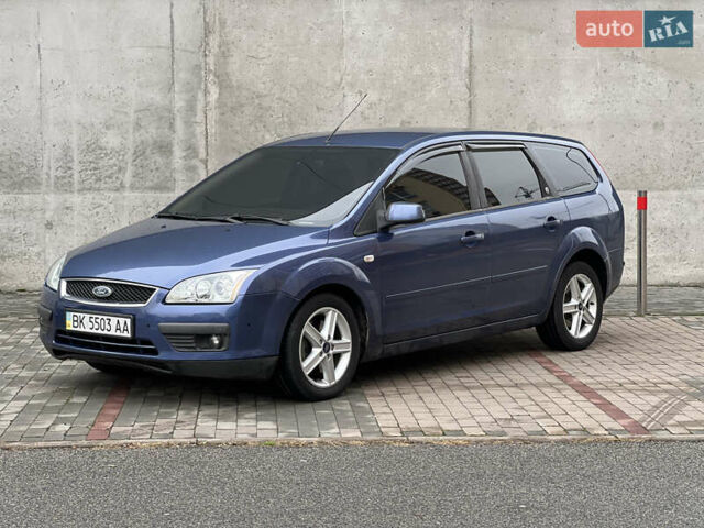 Синий Форд Фокус, объемом двигателя 2 л и пробегом 260 тыс. км за 5500 $, фото 1 на Automoto.ua