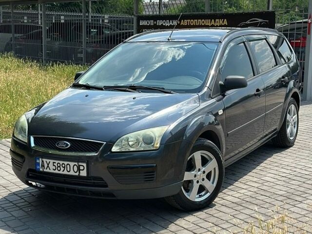 Синий Форд Фокус, объемом двигателя 1.56 л и пробегом 300 тыс. км за 5300 $, фото 1 на Automoto.ua