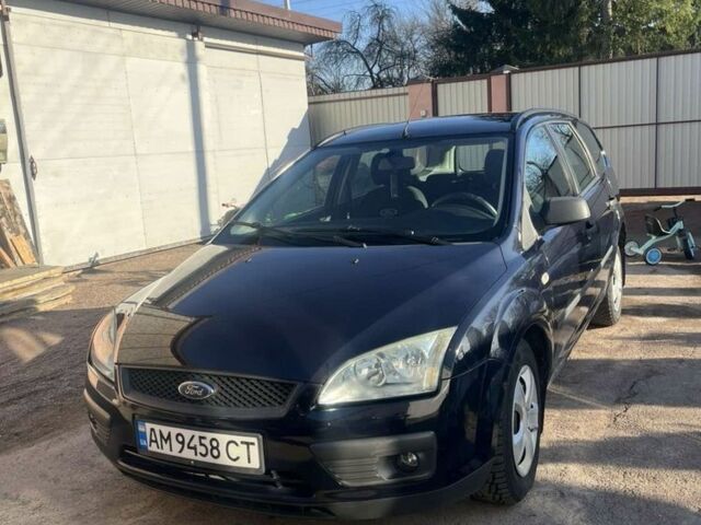 Синий Форд Фокус, объемом двигателя 1.6 л и пробегом 360 тыс. км за 4500 $, фото 1 на Automoto.ua
