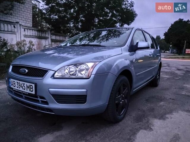 Синий Форд Фокус, объемом двигателя 1.6 л и пробегом 168 тыс. км за 4099 $, фото 1 на Automoto.ua