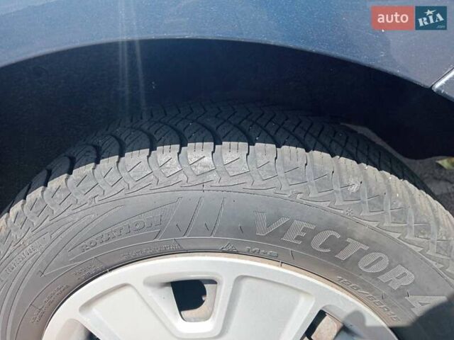 Синій Форд Фокус, об'ємом двигуна 1.6 л та пробігом 163 тис. км за 5100 $, фото 1 на Automoto.ua