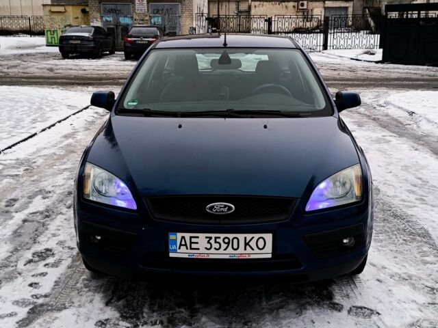 Синій Форд Фокус, об'ємом двигуна 1.6 л та пробігом 333 тис. км за 4500 $, фото 1 на Automoto.ua