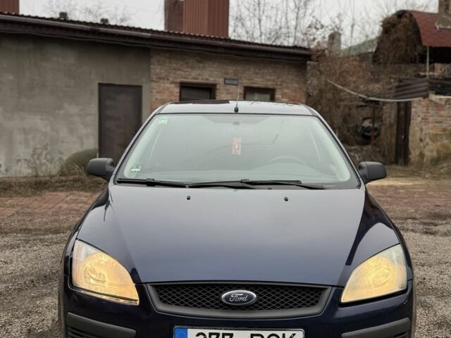 Синій Форд Фокус, об'ємом двигуна 1.6 л та пробігом 274 тис. км за 2850 $, фото 1 на Automoto.ua