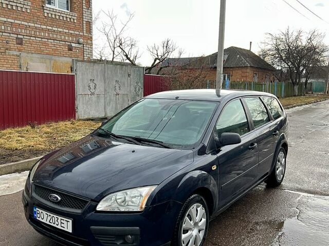 Синій Форд Фокус, об'ємом двигуна 2 л та пробігом 350 тис. км за 3000 $, фото 1 на Automoto.ua