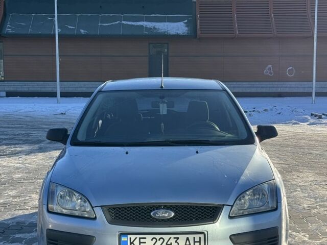 Синий Форд Фокус, объемом двигателя 1.4 л и пробегом 200 тыс. км за 5200 $, фото 1 на Automoto.ua