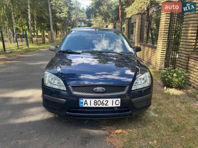 Синій Форд Фокус, об'ємом двигуна 1.6 л та пробігом 440 тис. км за 3500 $, фото 1 на Automoto.ua